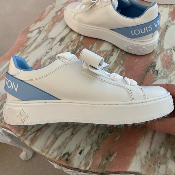 Shoes - Picture 10 of 14